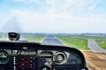 View of cockpit of airplane landing — Stock Photo