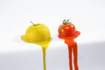Maçã derretida e tomate — Fotografia de Stock