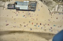 Вид с воздуха на пляж Callantsoog — стоковое фото