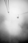 Góndolas en fuertes nevadas en Whistler - foto de stock