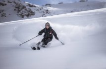 Free ride skier downhill skiing — Stock Photo