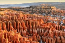 Formazioni rocciose di canyon alla luce del mattino — Foto stock