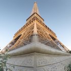 Blick auf den Eiffelturm — Stockfoto