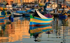 Мальтійська рибальські човни — стокове фото