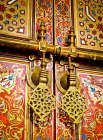 Maroc, Fès, Gros plan de la porte colorée — Photo de stock