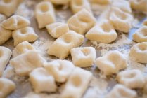 Pâtes fraîchement préparées Gnocchi — Photo de stock