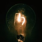 Nahaufnahme einer Glühbirne — Stockfoto