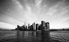 Манхеттен горизонт Нью-Йорк — стокове фото