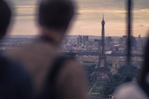 Torre Eiffel vista desde la Torre Montparnasse - foto de stock
