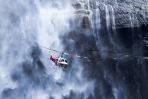 Helicopter near  Yosemite Falls — Stock Photo