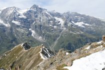 Snowcapped горах, в Альпах — стокове фото