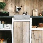 Moderna cocina al aire libre - foto de stock