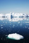 Vista panorâmica de icebergs em Disco Bay, Ilulissat, Groenlândia — Fotografia de Stock