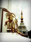 Thaïlande, Khon Kaen, Wat Toong Setth, Sculpteurs d'éléphants de temple — Photo de stock
