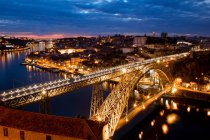 Vista panorámica del puente Dom Luis I, Oporto, Portugal - foto de stock