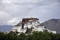 China, Tíbet, Lhasa, Potala Place - foto de stock