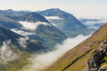Vista panorámica del paisaje de montaña, Highlands, Escocia, Reino Unido - foto de stock