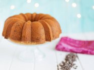 Nahaufnahme von selbst gebackenem Kuchen am Kuchenstand — Stockfoto