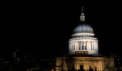 UK, London, Dome of St Pauls Cathedral at night — Stock Photo
