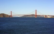Vista panorámica del famoso puente Golden Gate, San Francisco, California, EE.UU. - foto de stock