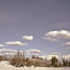 Vista cênica de nuvens sobre colinas — Fotografia de Stock