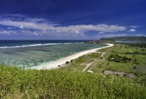 Vista panorámica de Seger Beach, Lombok, Indonesia - foto de stock