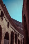 Vue panoramique sur les ruines des escaliers du Colisée, Rome, Italie — Photo de stock