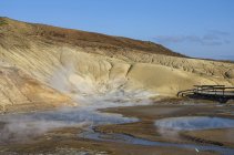 Vista panorámica de las famosas aguas termales, Islandia - foto de stock