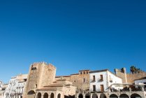 Vista panorámica de la Plaza de Armas, Cáceres, Extremadura, España - foto de stock