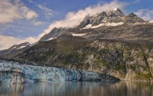 Mount Cooper und Lamplugh Gletscher, Glacier Bay Nationalpark, Alaska — Stockfoto
