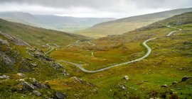 Vista panorámica del hermoso Healy Pass, Cork, Irlanda - foto de stock