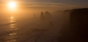 Vista panorâmica dos Doze Apóstolos ao pôr do sol, Victoria, Austrália — Fotografia de Stock