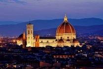Vista panorámica de Il Duomo di Firenze, Florencia, Toscana, Italia - foto de stock