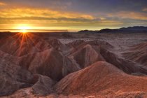Vue panoramique du parc d'État d'Anza-Borrego au lever du soleil, Californie, États-Unis — Photo de stock
