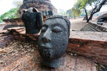Tailandia, Ayutthaya, Primer plano de la cabeza de la estatua de Buda - foto de stock