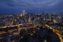 Scenic view of cityscape at dusk, Kuala Lumpur, Malayisa — Stock Photo