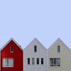 Крупный план трех домов подряд, Амстердам, Голландия — стоковое фото