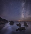 Milky Way over ocean and sea stacks, Samuel Boardman State Park, Oregon, America, USA — Stock Photo