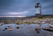 Vue panoramique du phare, Loch Broom, Écosse, Royaume-Uni — Photo de stock