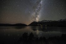 Vista panorâmica do céu noturno sobre a Islândia — Fotografia de Stock