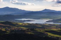 Vista panorâmica da paisagem rural cena, Yerri, Navarra, Espanha — Fotografia de Stock