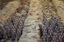 Maestoso e famoso Esercito di Terracotta, Terra Cotta Guerrieri e Cavalli, Xian, Shaanxi, Cina — Foto stock