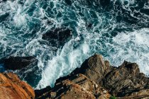 Erhöhter Blick auf den Pazifik und die Klippen, pichilemu, chili — Stockfoto