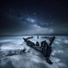 Shipwreck below the stars, Glenbeigh, County Kerry, Munster, Ireland — Stock Photo