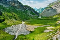 Vista panorámica del paisaje de montaña, Alpes berneses, Berna, Suiza - foto de stock