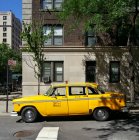 Yellow Checker Cab, USA, New York State, New York City, Manhattan — Stock Photo