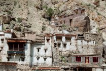 Facades of mountainside houses, India, Jammu and Kashmir, Leh — Stock Photo