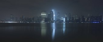Vista panoramica di Manhattan di notte, New York, Stato di New York, Stati Uniti — Foto stock