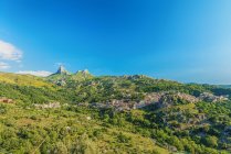 Пейзаж гор Неброди, Италия, Сицилия, Новара ди Сицилия — стоковое фото