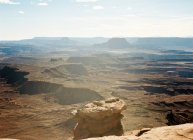 Vista panorámica del paisaje árido, Estados Unidos, Utah, Parque Nacional de Canyonlands - foto de stock